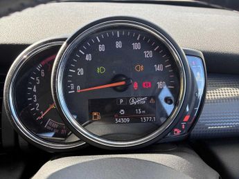 MINI HATCHBACK 1.5 Cooper 5Dr Auto