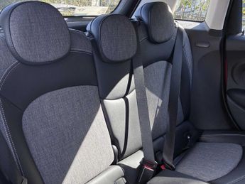MINI HATCHBACK 1.5 Cooper 5Dr Auto