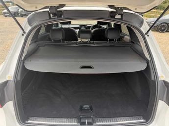 MERCEDES-BENZ GLC Glc 220D 4Matic Sport Premium 5Dr 9G-Tronic