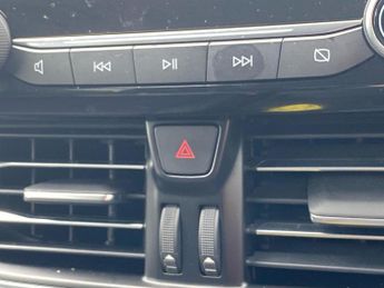 FORD KUGA 2.5H Duratec Vignale Suv 5Dr Petrol Hybrid Cvt Euro 6 (S/S) (190