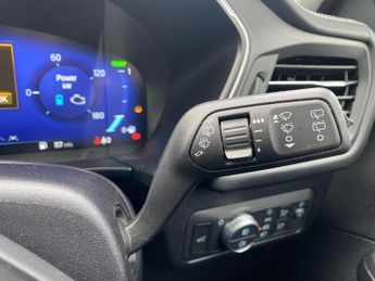 FORD KUGA 2.5H Duratec Vignale Suv 5Dr Petrol Hybrid Cvt Euro 6 (S/S) (190