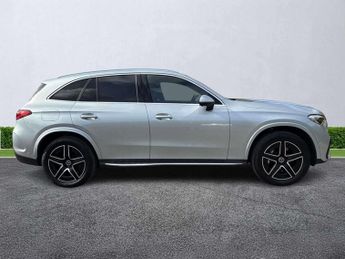 MERCEDES-BENZ GLC Glc 300E 4Matic Amg Line 5Dr 9G-Tronic
