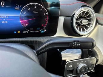 MERCEDES-BENZ CLA Cla 180 Amg Line Executive 5Dr Tip Auto