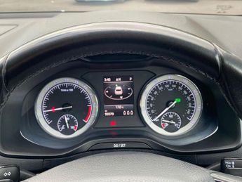 SKODA KAROQ 1.6 Tdi Se L Suv 5Dr Diesel Dsg Euro 6 (S/S) (115 Ps)