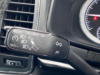 SKODA KAROQ 1.6 Tdi Se L Suv 5Dr Diesel Dsg Euro 6 (S/S) (115 Ps)