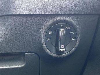 SKODA KAROQ 1.6 Tdi Se L Suv 5Dr Diesel Dsg Euro 6 (S/S) (115 Ps)