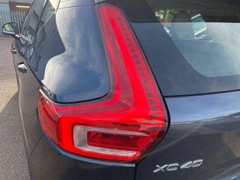 VOLVO XC40 2.0 B4P Inscription Pro 5Dr Auto