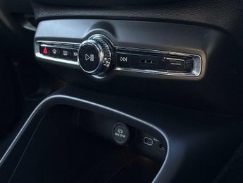 VOLVO XC40 170Kw Recharge Ultimate 69Kwh 5Dr Auto