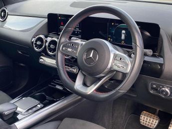 MERCEDES-BENZ GLA Gla 200 Amg Line 5Dr Auto