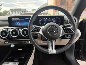 MERCEDES-BENZ CLA CLA 200 Sport Executive 4dr Tip Auto