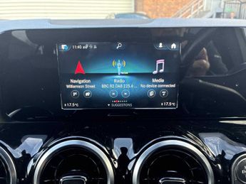 MERCEDES-BENZ GLA Gla 220D 4Matic Amg Line 5Dr Auto