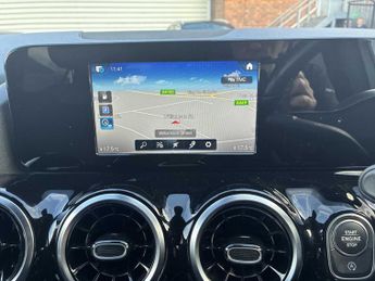 MERCEDES-BENZ GLA Gla 220D 4Matic Amg Line 5Dr Auto