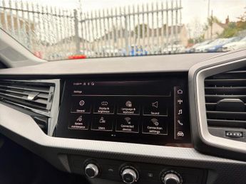 AUDI A1 25 Tfsi Sport 5Dr S Tronic