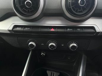 AUDI Q2 1.5 Tfsi Cod 35 Black Edition Suv 5Dr Petrol S Tronic Euro 6 (S/