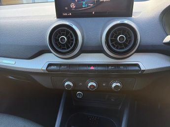 AUDI Q2 1.5 TFSI CoD 35 Sport SUV 5dr Petrol S Tronic Euro 6 (s/s) (150 