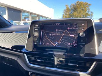 VOLKSWAGEN T-ROC 1.5 TSI R-Line 5dr DSG