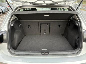 VOLKSWAGEN GOLF 1.5 Etsi Mhev Style Hatchback 5Dr Petrol Hybrid Dsg Euro 6 (S/S)