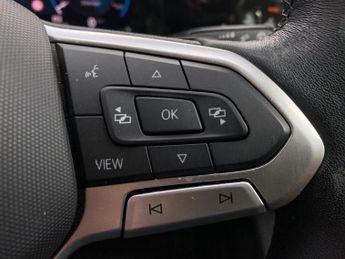 VOLKSWAGEN GOLF 1.5 eTSI MHEV Style Hatchback 5dr Petrol Hybrid DSG Euro 6 (s/s)