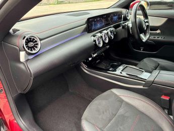 MERCEDES-BENZ CLA CLA 200 AMG Line Premium 4dr Tip Auto