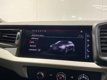 AUDI A1 1.0 Tfsi 30 S Line Sportback 5Dr Petrol S Tronic Euro 6 (S/S) (1