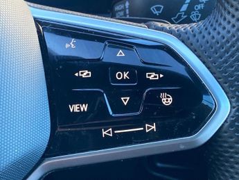 VOLKSWAGEN TIGUAN 2.0 Tdi R-Line Suv 5Dr Diesel Dsg 4Motion Euro 6 (S/S) (200 Ps)