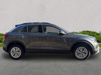 VOLKSWAGEN T-ROC 1.5 TSI Life SUV 5dr Petrol DSG Euro 6 (s/s) (150 ps)
