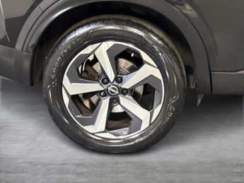 NISSAN QASHQAI 1.3 Dig-T Mhev N-Connecta Suv 5Dr Petrol Hybrid Xtron Euro 6 (S/