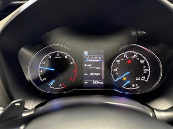 TOYOTA YARIS 1.5 Vvt-I Icon Hatchback 5Dr Petrol Cvt Euro 6 (111 Ps)