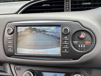 TOYOTA YARIS 1.5 Hybrid Icon 5Dr Cvt