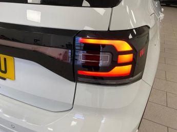 VOLKSWAGEN T-CROSS 1.5 Tsi Evo R-Line Suv 5Dr Petrol Dsg Euro 6 (S/S) (150 Ps)