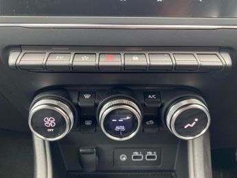 RENAULT CAPTUR 1.6 E-Tech 9.8Kwh Techno Suv 5Dr Petrol Plug-In Hybrid Auto Euro