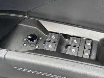 AUDI Q4 45 S Line Suv 5Dr Electric Auto Quattro 82Kwh (286 Ps)