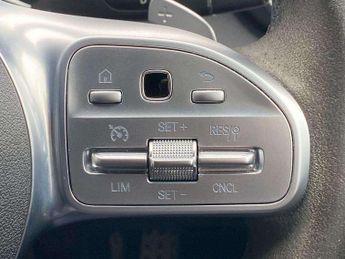 MERCEDES-BENZ C CLASS C300 Amg Line Night Edition Premium 5Dr 9G-Tronic