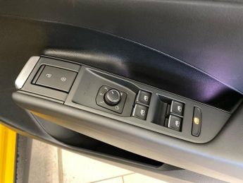 VOLKSWAGEN T-ROC 1.5 Etsi Mhev Style Suv 5Dr Petrol Hybrid Dsg Euro 6 (S/S) (116 