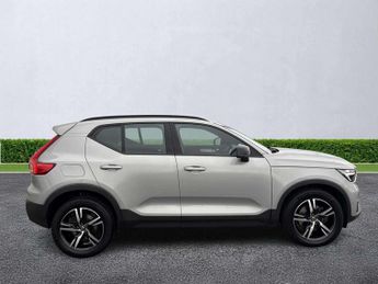 VOLVO XC40 2.0 B3P Plus Dark 5Dr Auto