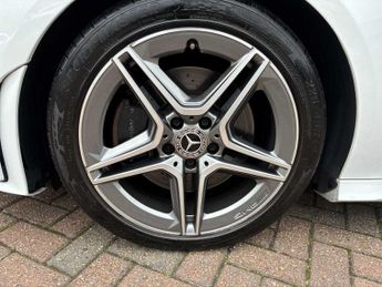 MERCEDES-BENZ CLA Cla 200 Amg Line 4Dr Tip Auto
