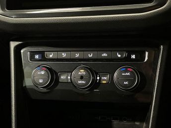 VOLKSWAGEN TIGUAN 2.0 Tdi R-Line Suv 5Dr Diesel Dsg 4Motion Euro 6 (S/S) (150 Ps)