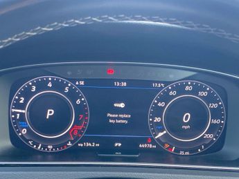 VOLKSWAGEN GOLF 2.0 Tsi R Hatchback 5Dr Petrol Dsg 4Motion Euro 6 (S/S) (300 Ps)