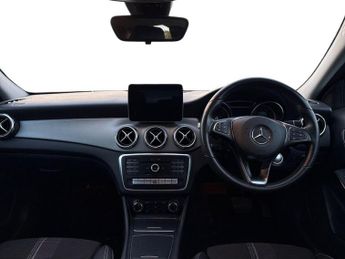 MERCEDES-BENZ GLA 1.6 Gla180 Gpf Urban Edition Suv 5Dr Petrol 7G-Dct Euro 6 (S/S) 