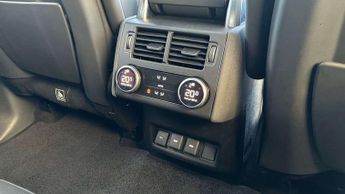 LAND ROVER DISCOVERY 3.0 D300 R-Dynamic Hse 5Dr Auto