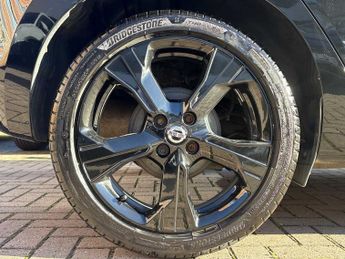 NISSAN MICRA 1.0 Ig-T 100 N-Tec 5Dr Cvt