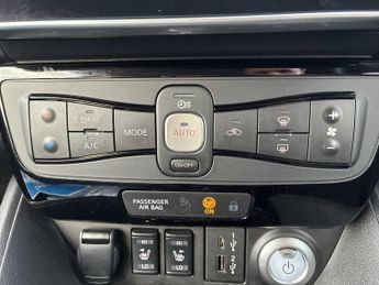 NISSAN LEAF 110Kw Tekna 39Kwh 5Dr Auto