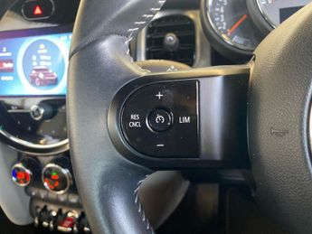 MINI HATCHBACK 1.5 Cooper Exclusive Hatchback 3dr Petrol Steptronic Euro 6 (s/s