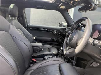 MINI HATCHBACK 135kW Cooper S Level 3 33kWh 3dr Auto
