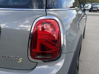 MINI HATCHBACK 135Kw Cooper S Level 3 33Kwh 3Dr Auto