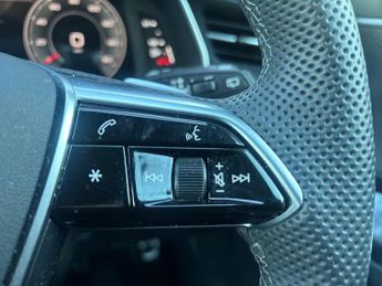 AUDI A6 2.0 Tdi 40 Black Edition Estate 5Dr Diesel S Tronic Quattro Euro