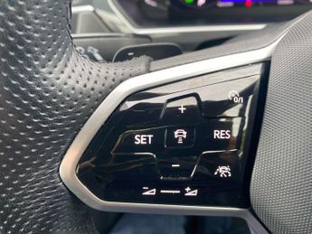 VOLKSWAGEN TIGUAN Tiguan 2.0 Tdi 4Motion R-Line 5Dr Dsg Estate
