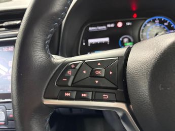 NISSAN LEAF 40Kwh Tekna Hatchback 5Dr Electric Auto (150 Ps)