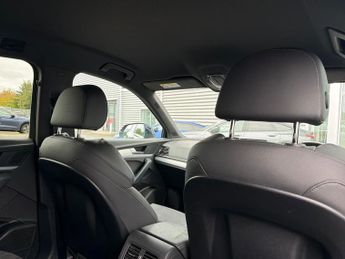 AUDI Q5 40 Tdi Quattro S Line 5Dr S Tronic [C+S]