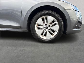 SKODA OCTAVIA 1.0 Tsi E-Tec Mhev Se Technology Hatchback 5Dr Petrol Hybrid Dsg